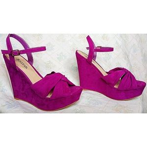 JustFab Wedge Sandals in Hot Pink